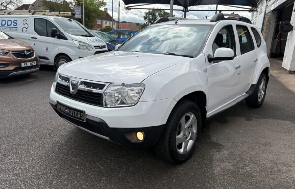 2013 63 Dacia Duster 1.5 dCi 110 Laureate 4X4 5dr, White, 74,600 miles