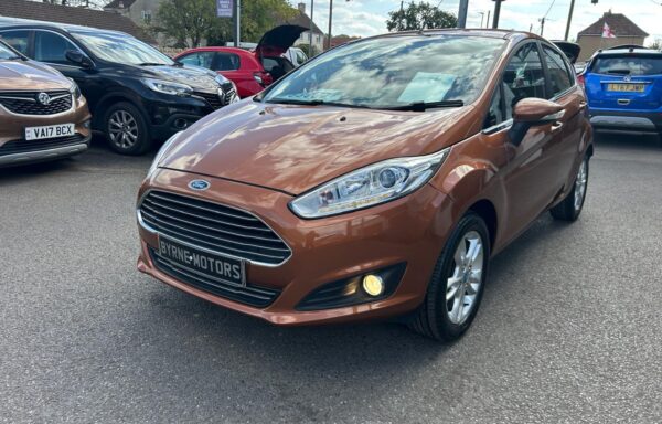 2016 66 Ford Fiesta 1.0 Zetec Turbo 5dr, Met Bronze, 59,400 Miles